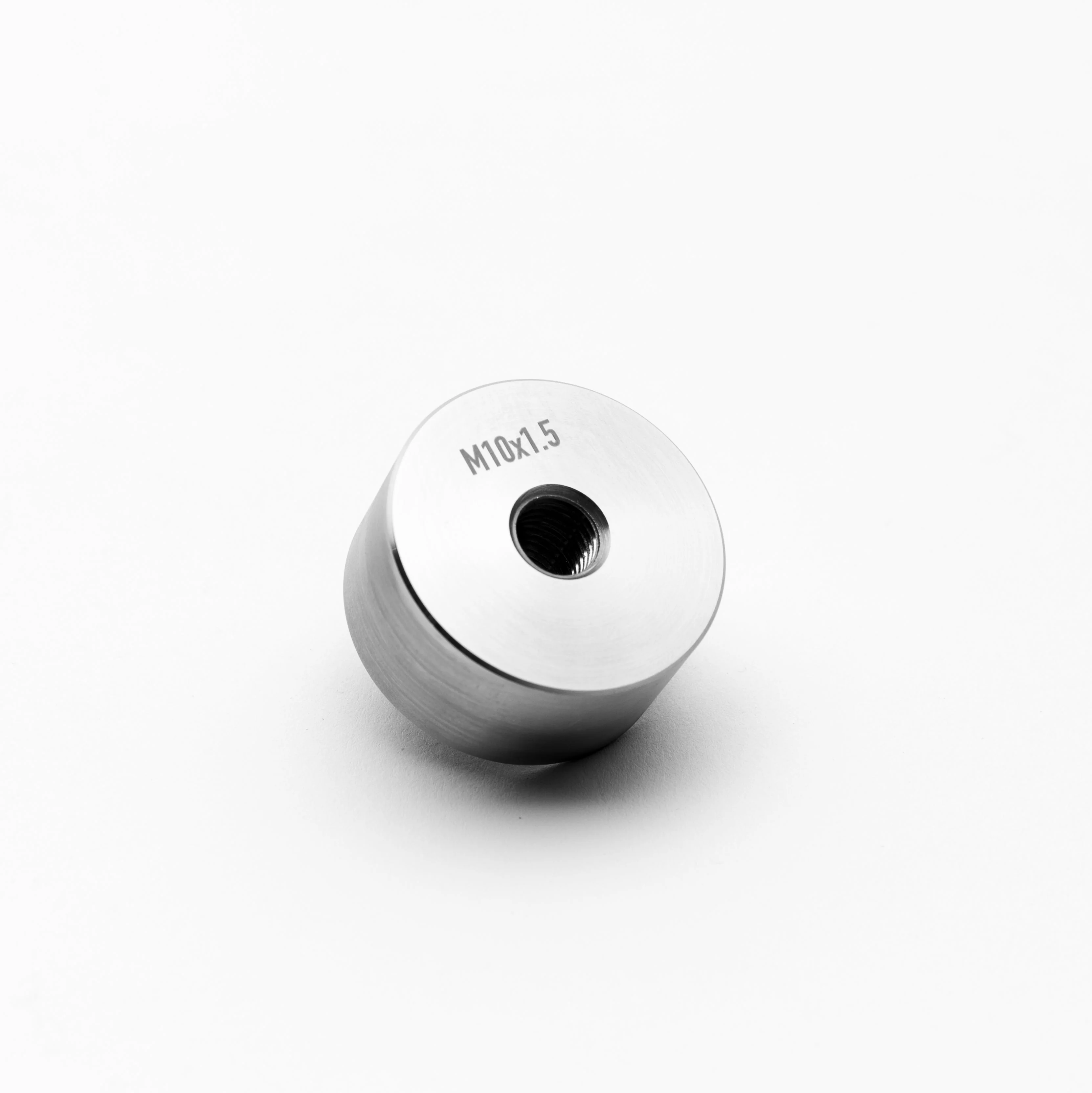 411WORKS 1.5" Flat Weld Bungs - Image 4